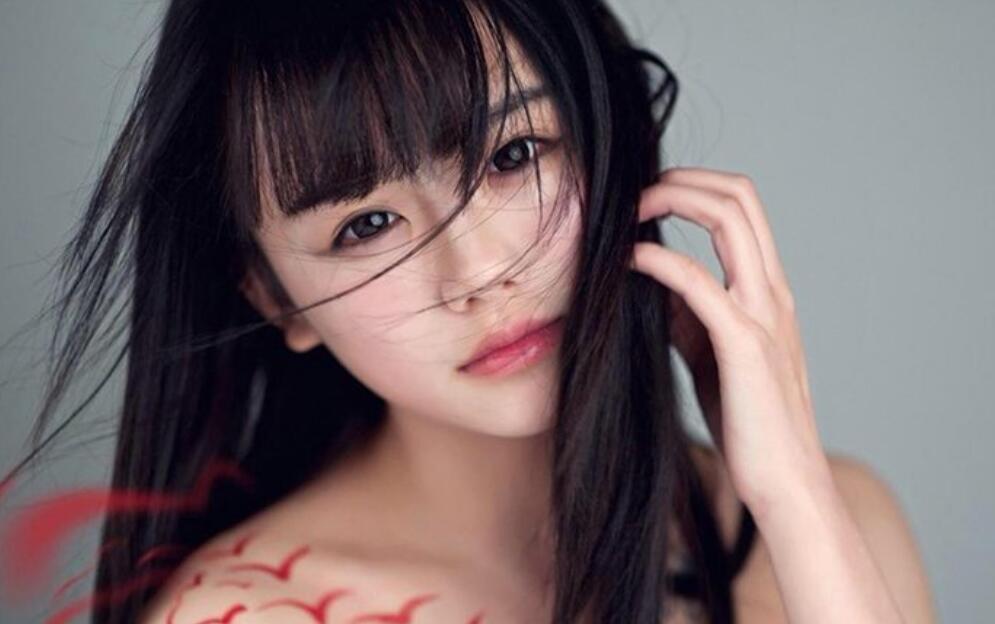 南笙姑娘真实照片见光死 微博南笙素颜暴露整容痕迹被扒皮