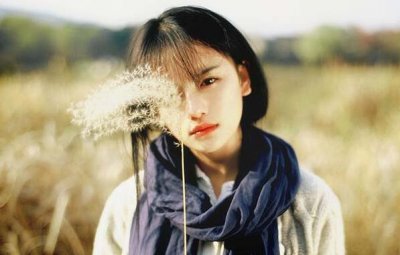 ​南笙姑娘真实照片见光死 微博南笙素颜暴露整容痕迹被扒皮