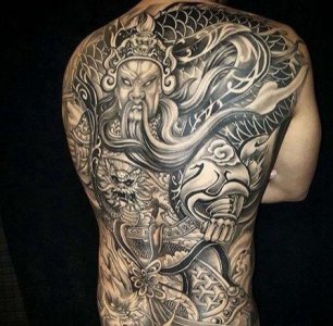 ​霸气“关公”为什么一般人背不动。