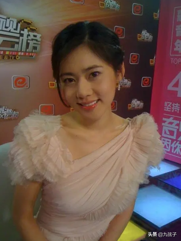 被原生家庭伤害过的女人秋瓷炫，对待爱情的态度有多执着？