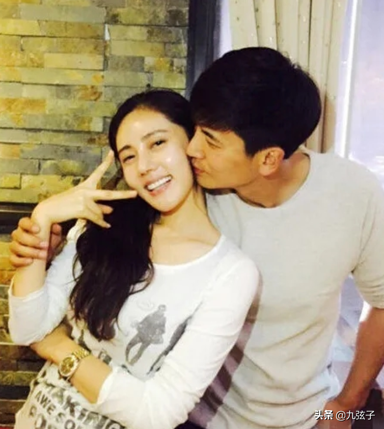 被原生家庭伤害过的女人秋瓷炫，对待爱情的态度有多执着？