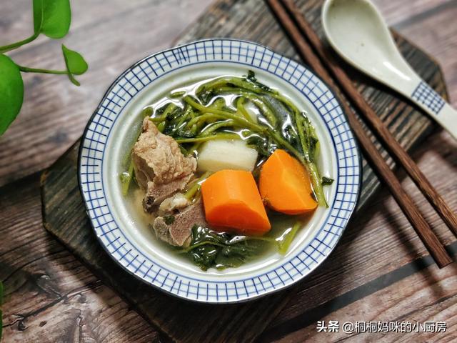 广东家常煲汤500例广东最出名靓汤（过年易燥多给家人煲汤）(13)
