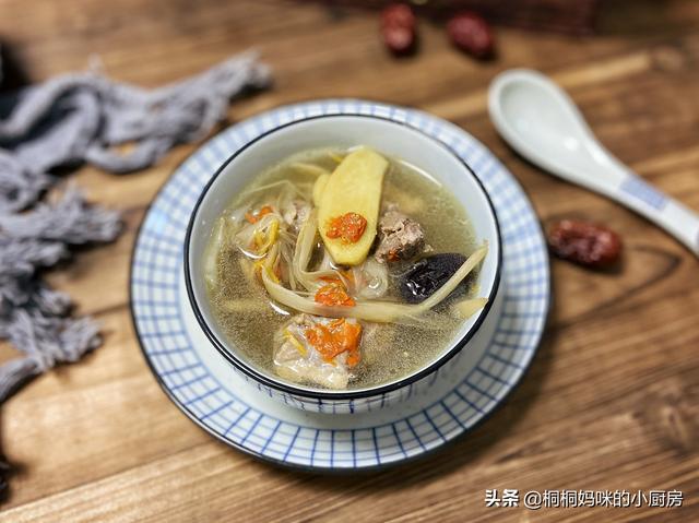 广东家常煲汤500例广东最出名靓汤（过年易燥多给家人煲汤）(10)