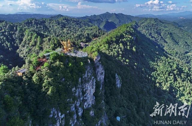 决战决胜脱贫攻坚山海相牵（走向胜利决战决胜市州巡礼）(12)