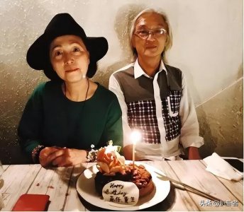 ​苑琼丹的老公叫什么名字(苑琼丹脾气暴用闹钟砸老公)