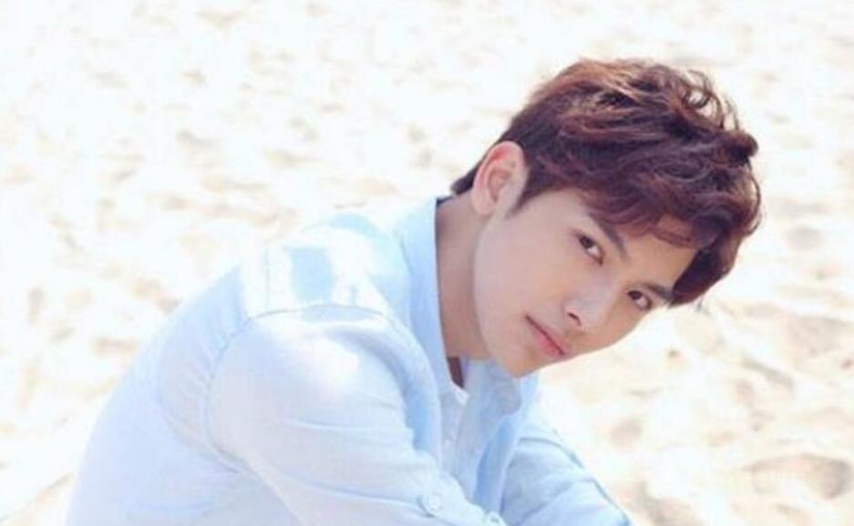 赵露思家里有钱是富二代吗(赵露思个人资料是富二代吗)