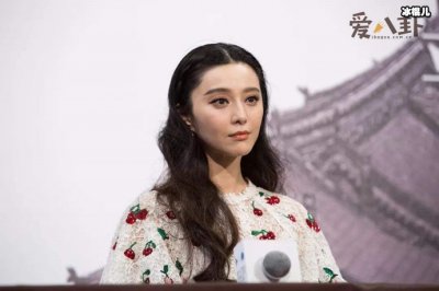 ​范冰冰税务风波后首发文， 却被网友无情嘲讽活该！