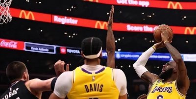 ​NBA巨星排名：尼古拉·约基奇登顶，勒布朗·詹姆斯仅排第12