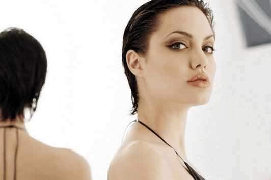 安妮海瑟薇尺度戏（盘点因性感戏出名的十位女星）