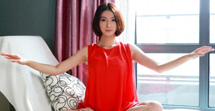 王宣予时尚干练，美丽成熟有魅力的女人，誉为美艳气质女神