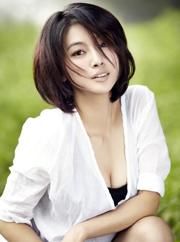 王宣予时尚干练，美丽成熟有魅力的女人，誉为美艳气质女神