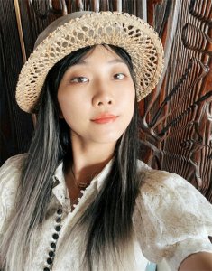 ​袁心玥在马尔代夫度假，晒出一系列自拍照！2米03女神，真漂亮！