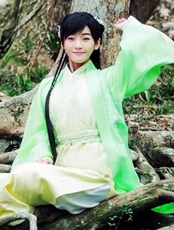 《青云志》即将登场一位绿衣女子，她就是活泼可爱的周小环