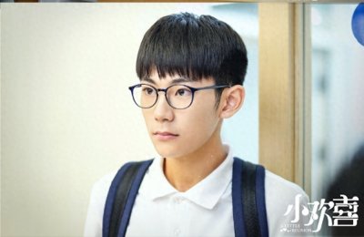 ​《小欢喜》中的林磊儿，蜕变成大帅哥，网友调侃：还记得文杰吗？