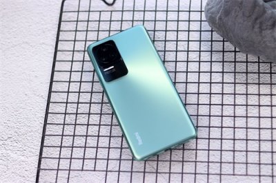 ​适合老年人选的四款手机，大屏外观还漂亮，每款都有“高性价比”