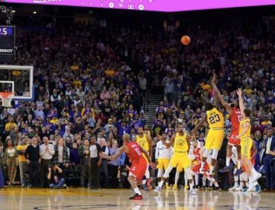 ​哈登客场绝杀勇士生涯至今10大表演