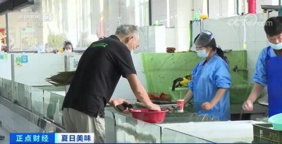 ​壳薄肉嫩、鲜香肥美！上海“六月黄”螃蟹上市，销量节节攀升→