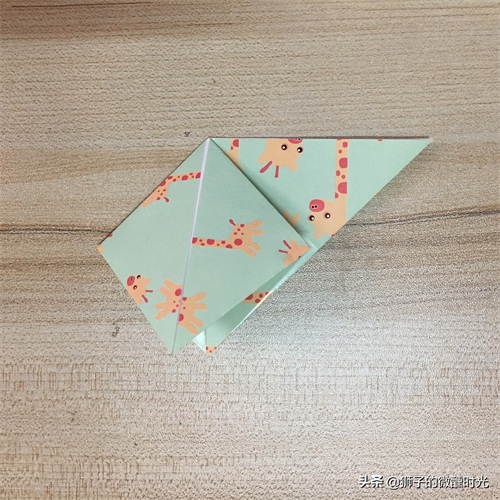 创意纸艺手工教程——「折纸」用纸折一顶乌纱帽