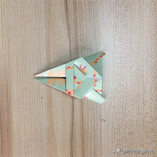 创意纸艺手工教程——「折纸」用纸折一顶乌纱帽