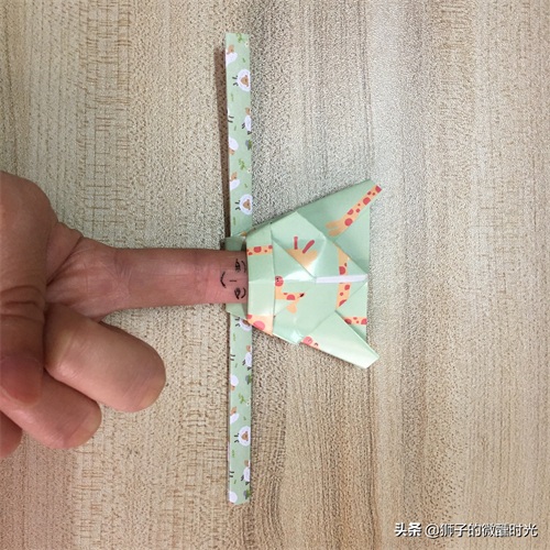 创意纸艺手工教程——「折纸」用纸折一顶乌纱帽