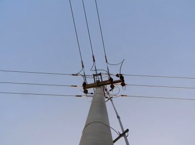 ​为什么美国使用110V电压，而中国却采用220V，中美电压有何不同？