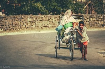 ​农民工高工资大学生廉价劳动力？